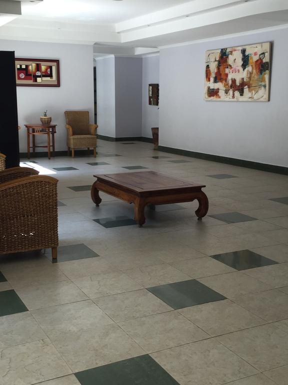 Studio Cochrane Santiago Luaran gambar